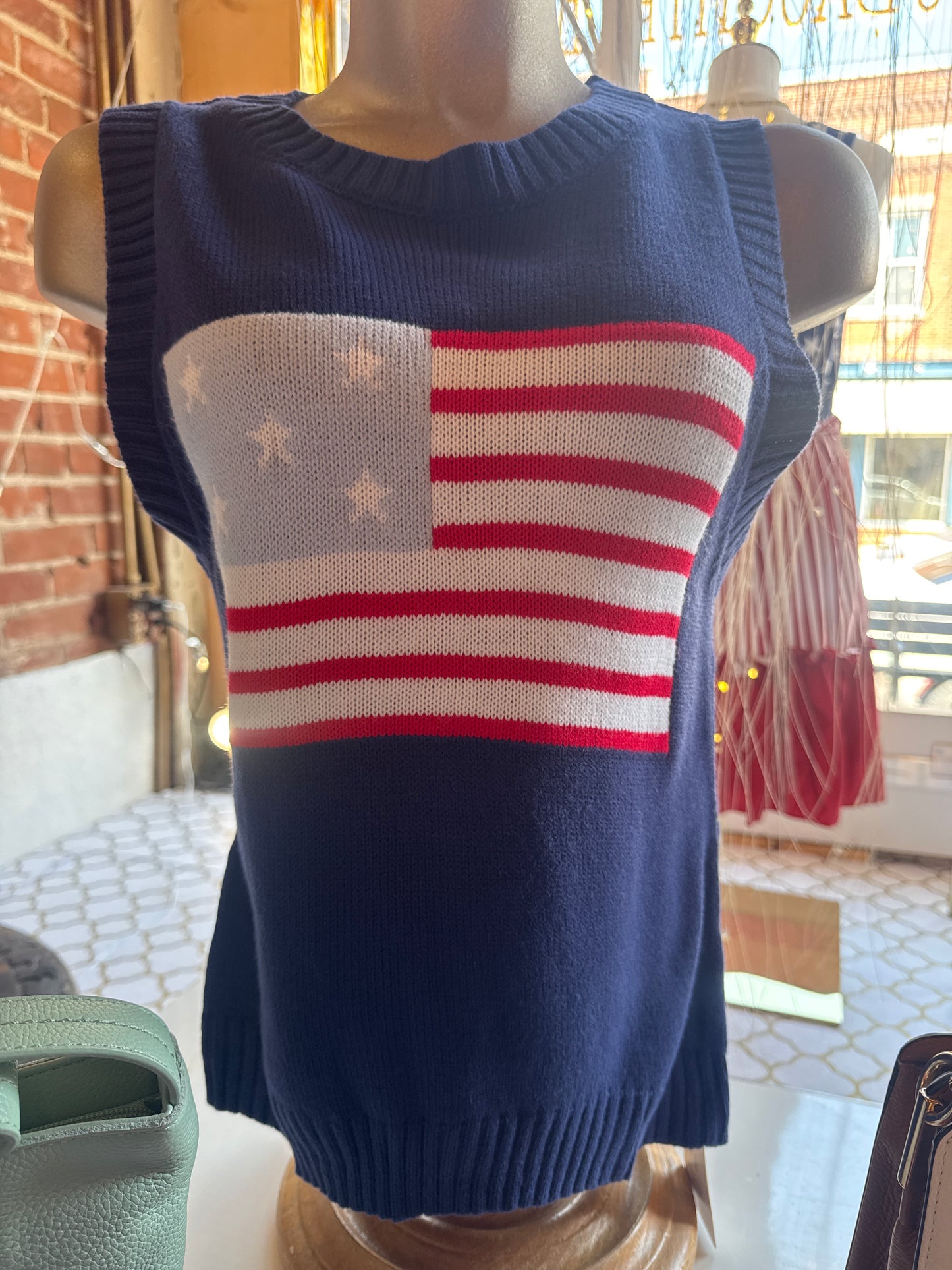 Navy flag tank