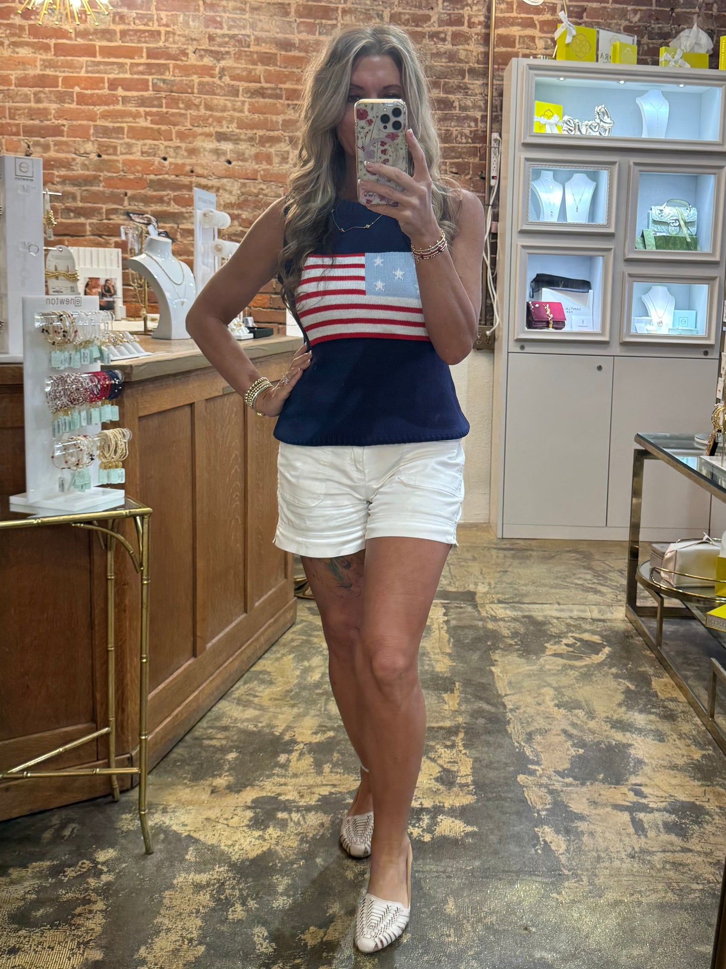 Navy flag tank