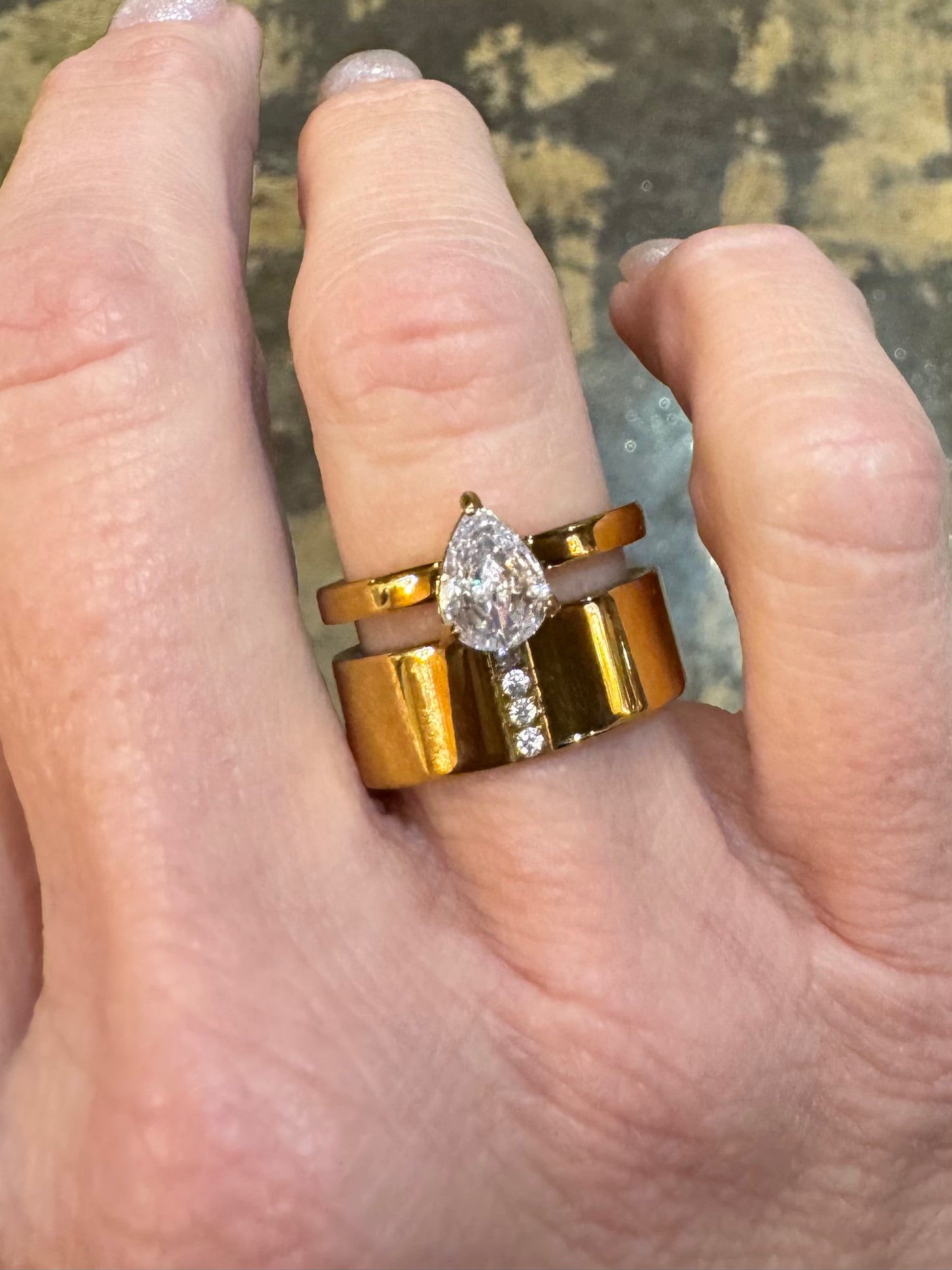 Double banded chunky ring