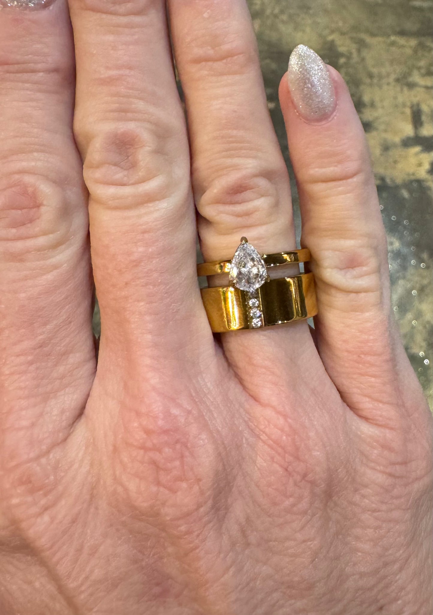 Double banded chunky ring