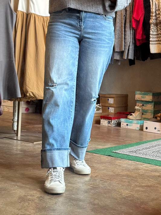 Mid rise cuffed dad jeans